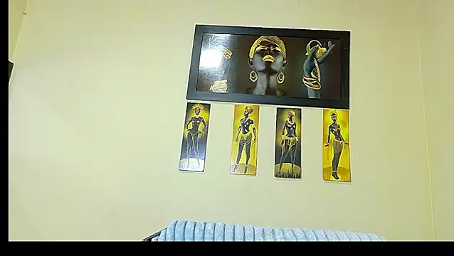 Snapshot of AlexandraCambell chatting on August 1, 3:00 pm AlexandraCambell online show from August 1, 3:00 pm