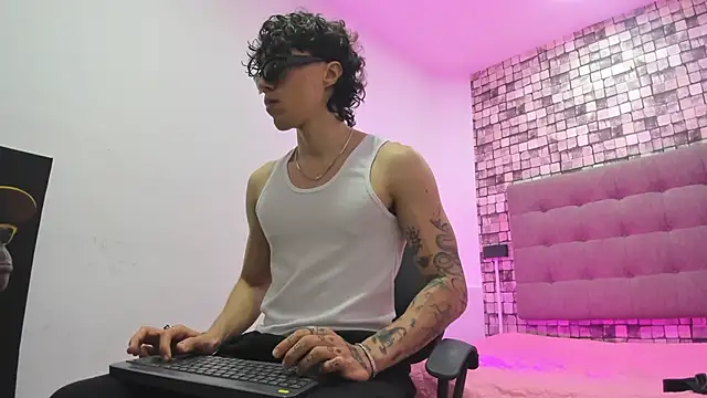 felix  star online show from September 16, 7:37 pm