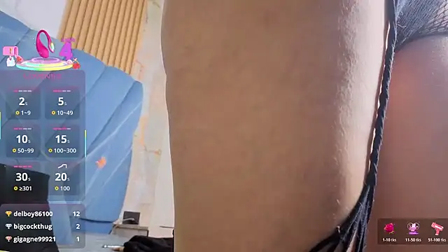 angel  red  online show from October 28, 3:10 am