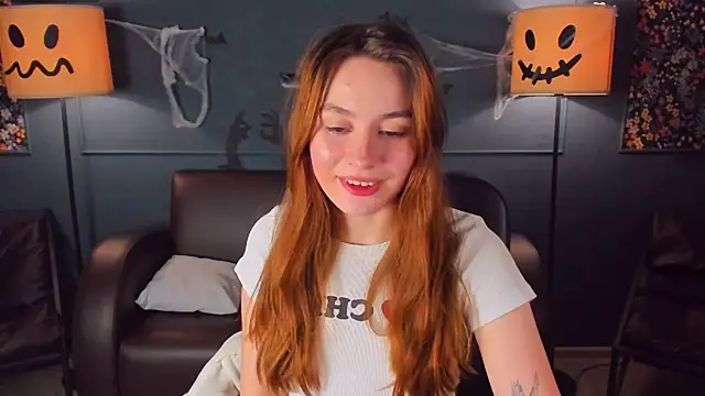 LanaAirlie online show from November 1, 2:57 am