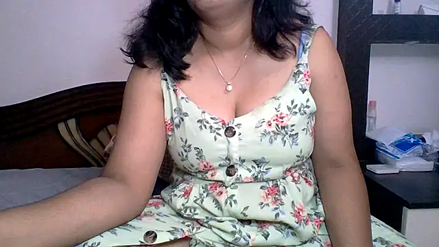 Snapshot of anu-anu2002 chatting on July 24, 5:22 pm anu-anu2002 online show from July 24, 5:22 pm