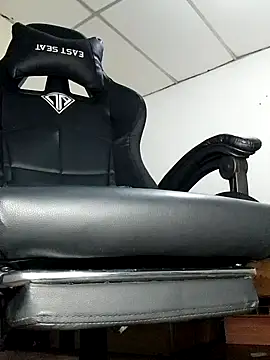 Bosssweet22cm online show from December 16, 4:06 am