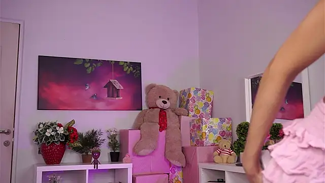 ZariaVera online show from October 11, 7:23 pm