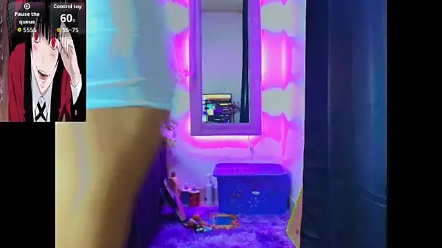 Snapshot of DevoraHarper_ chatting on December 14, 1:11 am DevoraHarper online show from December 14, 1:11 am