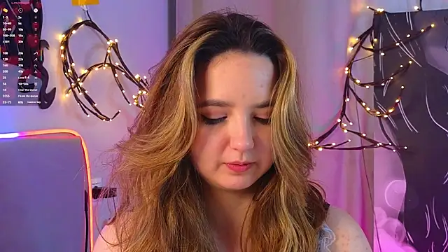 LucilleMcBride online show from December 21, 7:04 am