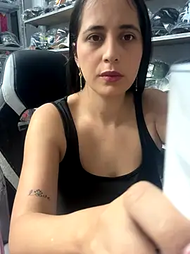 Snapshot of GiaDuque chatting on September 24, 11:24 am GiaDuque online show from September 24, 11:24 am