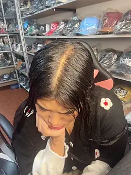 GiaDuque online show from February 28, 9:32 am