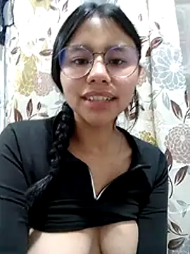 SofieLove 01 online show from March 13, 9:16 am