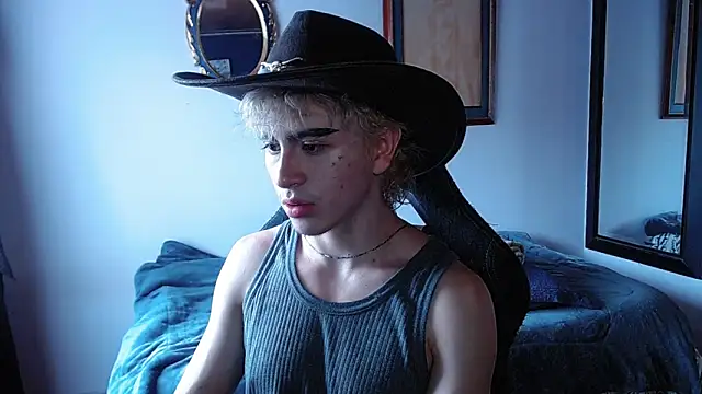 DanteObscuro online show from November 19, 8:20 pm