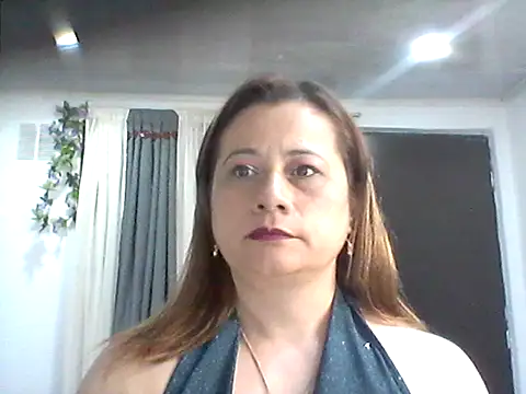 Snapshot of milagros_latina75 chatting on October 28, 4:09 pm milagros latina75 online show from October 28, 4:09 pm