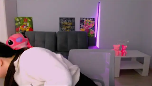 Snapshot of queenofthesense_ chatting on October 27, 4:33 pm queenofthesense online show from October 27, 4:33 pm