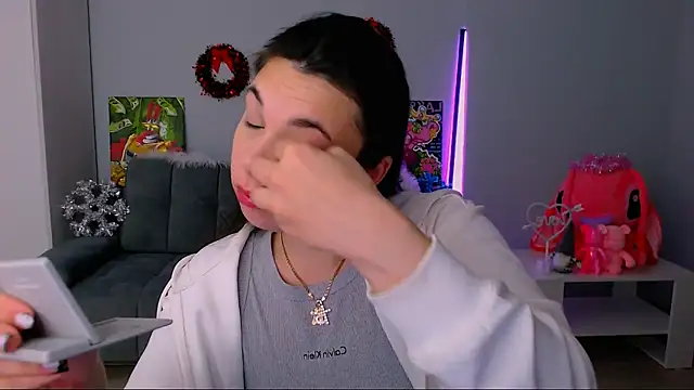 Snapshot of queenofthesense_ chatting on November 19, 2:50 pm queenofthesense online show from November 19, 2:50 pm