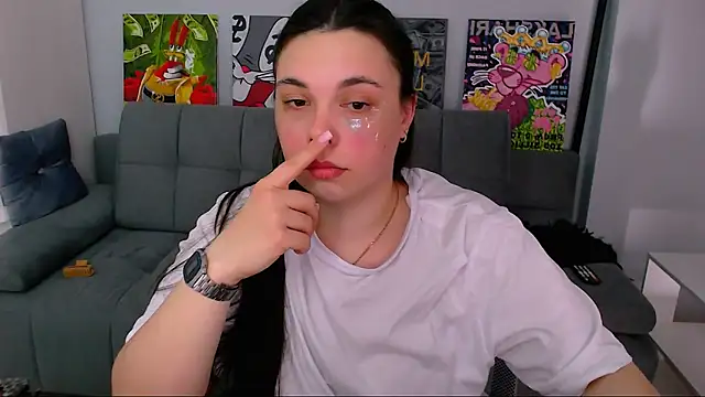 queenofthesense  online show from March 15, 10:32 am