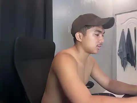 Snapshot of pinoyAdrianneXXX chatting on July 23, 12:47 pm pinoyAdrianneXXX online show from July 23, 12:47 pm