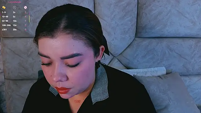 leilapons online show from May 15, 5:53 pm
