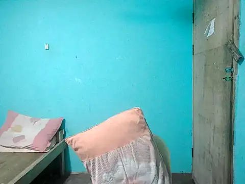 Snapshot of exoticpinay_dolly chatting on June 6, 12:21 pm exoticpinay dolly online show from June 6, 12:21 pm