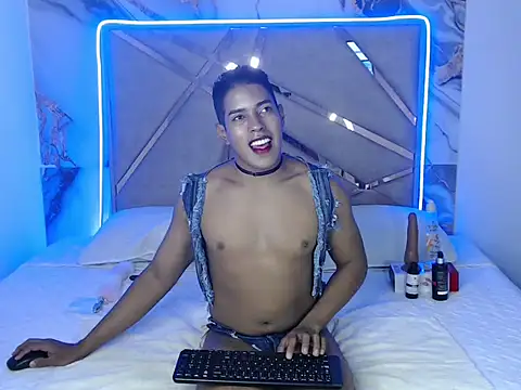 Boy-X- online show from September 28, 5:29 pm