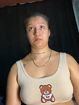 Snapshot of EVAH_LEE_ chatting on July 30, 3:38 am EVAH LEE online show from July 30, 3:38 am