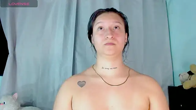 Snapshot of EVAH_LEE_ chatting on July 31, 3:39 am EVAH LEE online show from July 31, 3:39 am