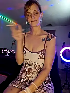 PeachyAriel online show from July 28, 7:39 pm