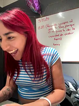 Snapshot of JuliethaDemon_ chatting on November 6, 1:45 pm JuliethaDemon online show from November 6, 1:45 pm