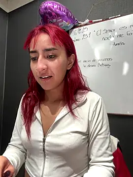 Snapshot of JuliethaDemon_ chatting on December 16, 1:05 pm JuliethaDemon online show from December 16, 1:05 pm