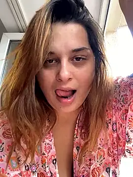Kelly Bliss online show from October 6, 10:56 am
