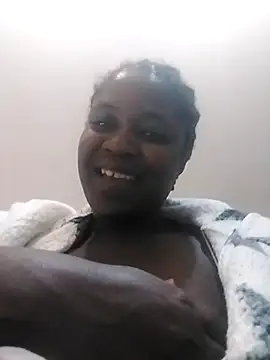 CandyMayaxx2 online show from November 17, 12:27 am