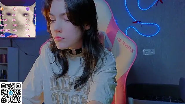 Snapshot of Sophie_SkyAngel chatting on January 31, 11:36 pm Sophie SkyAngel online show from January 31, 11:36 pm