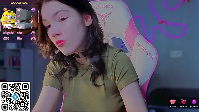 Snapshot of Sophie_SkyAngel chatting on February 21, 11:22 am Sophie SkyAngel online show from February 21, 11:22 am