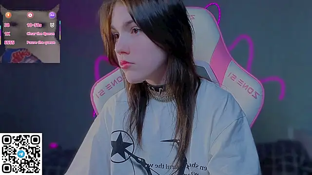 Sophie SkyAngel online show from May 4, 4:36 pm