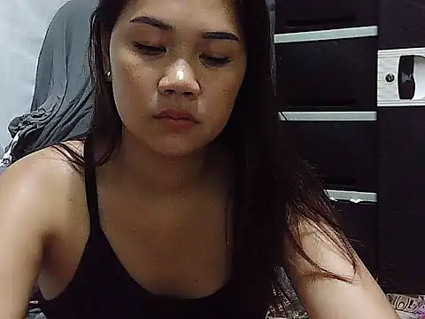 Snapshot of SexypilipinaLady22 chatting on April 10, 6:07 am SexypilipinaLady22 online show from April 10, 6:07 am