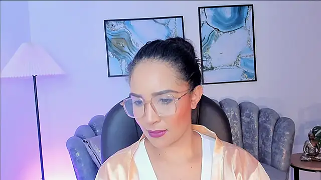 Sharon breezee online show from October 26, 10:25 pm