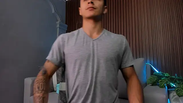 Leo santoro online show from September 9, 12:48 pm