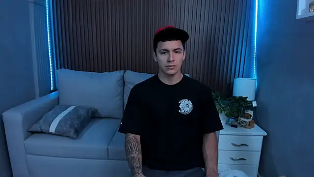 Leo santoro online show from September 22, 1:24 pm