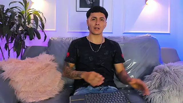 Leo santoro online show from March 10, 1:16 pm