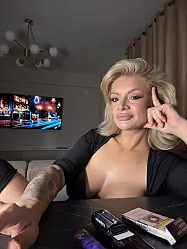 BOO D online show from January 15, 8:56 pm