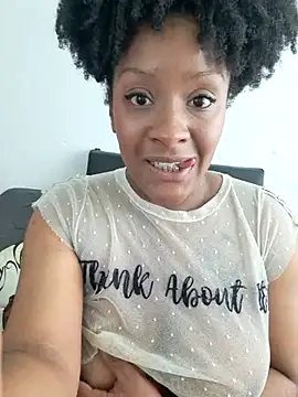 Snapshot of clarivettvalls chatting on July 26, 4:58 pm clarivettvalls online show from July 26, 4:58 pm