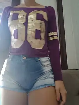 Snapshot of cicinha3657 chatting on May 29, 5:22 pm cicinha3657 online show from May 29, 5:22 pm