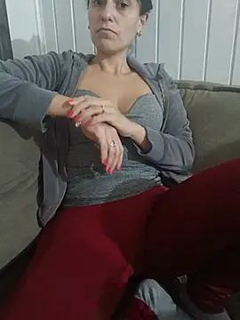 Snapshot of cicinha3657 chatting on July 25, 3:26 am cicinha3657 online show from July 25, 3:26 am