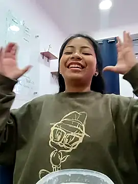 LilyCutee  online show from October 18, 7:25 pm