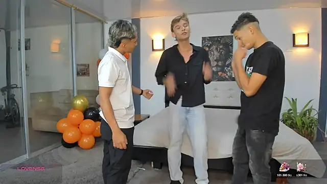 Bisexlifehot   online show from November 21, 11:03 pm