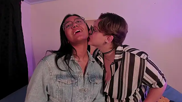 CrazyCakes  online show from November 18, 10:36 pm