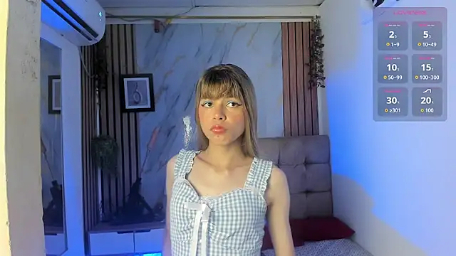 Vanessa Jenner online show from May 21, 8:49 pm