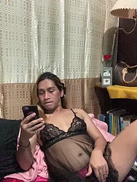 pretty TRANSjona online show from April 10, 7:51 pm