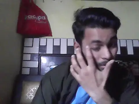 Snapshot of ursdreamperson chatting on December 15, 3:55 am ursdreamperson online show from December 15, 3:55 am