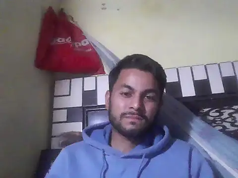 ursdreamperson online show from December 19, 3:52 pm