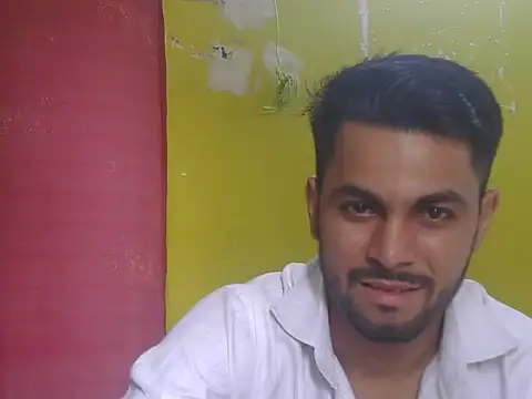 Snapshot of ursdreamperson chatting on June 14, 2:24 am ursdreamperson online show from June 14, 2:24 am
