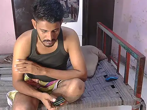 krishjaat43 online show from April 24, 7:33 am