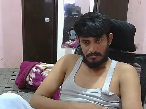 Snapshot of krishjaat43 chatting on June 20, 4:37 am krishjaat43 online show from June 20, 4:37 am